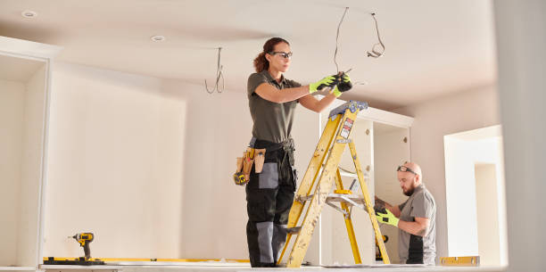 Best Commercial Electrician Services  in Bay Hill, FL