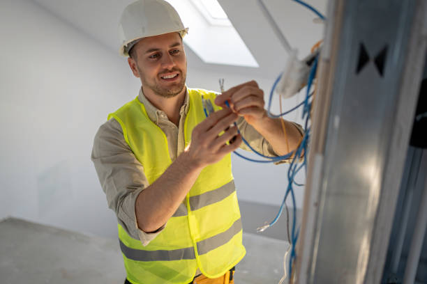 Best Circuit Breaker Repair  in Bay Hill, FL